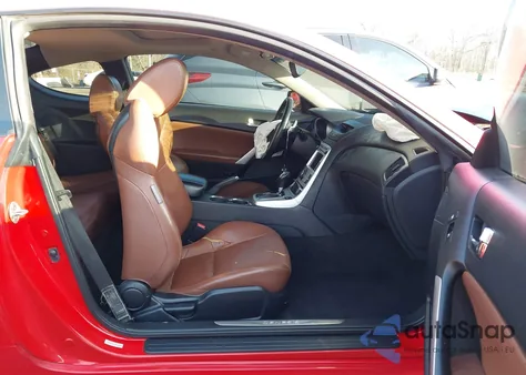 2010 Hyundai Genesis 3.8 Grand Touring z USA, uszkodzony, nr VIN KMHHU6KHXAU019206